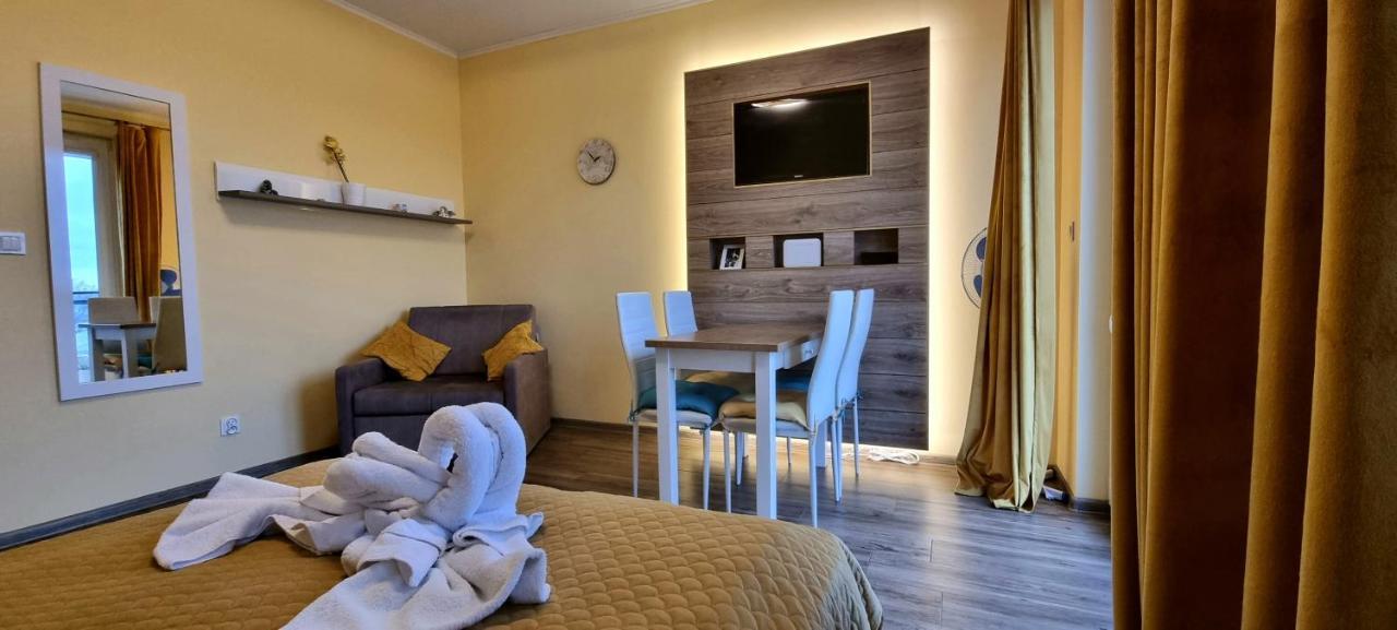 Apartament "Zloty Relaks" Tuz Przy Plazy Z Balkonem Z Widokiem Na Hel I Hamakami Puck Eksteriør bilde
